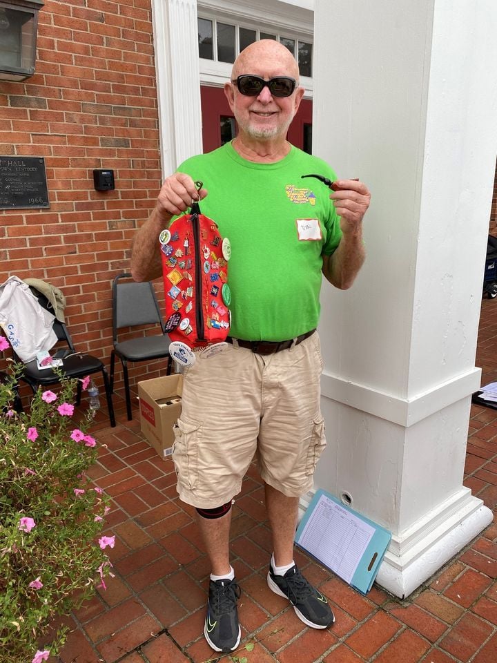 Gaslight Pipe Smoking Contest, Jeffersontown City Hall, September 17