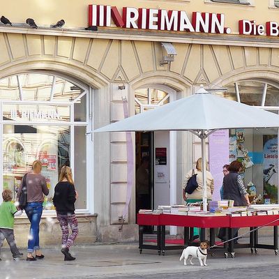 Buchhandlung RIEMANN