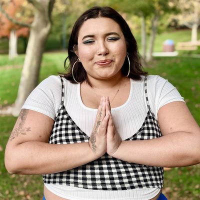 Isabella Xochitl logo