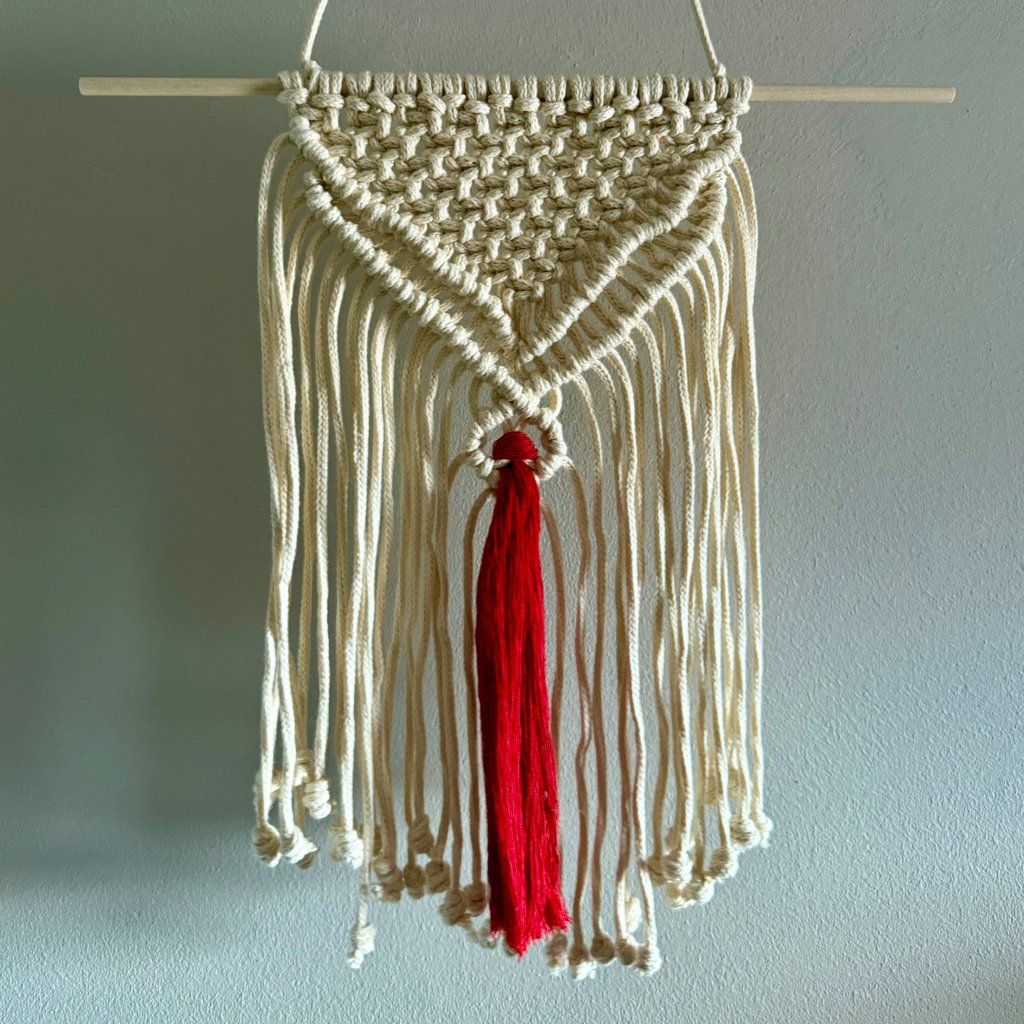 Sip & Knot: A Festive Macramé Workshop, 12 December | Event in Brighton | AllEvents