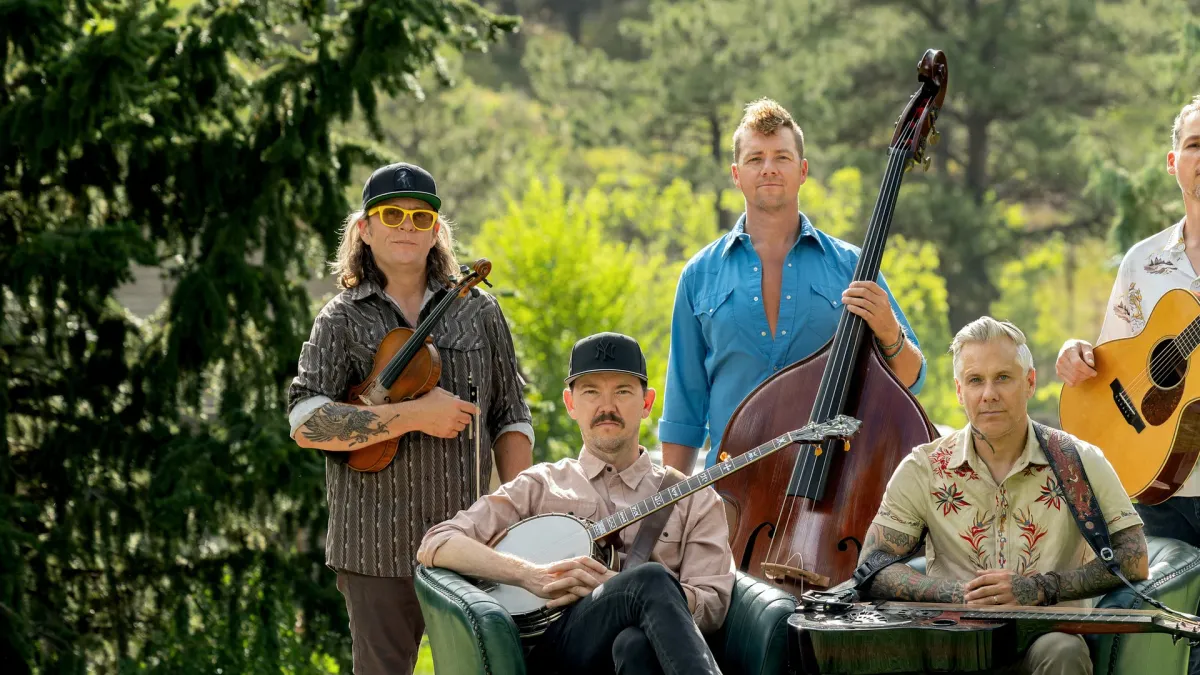 The Infamous Stringdusters, Bronwyn Keith-Hynes in Asheville, 30 December | Event in Asheville | AllEvents