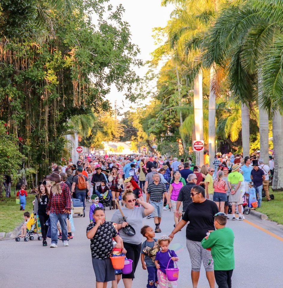 2022 Punta Gorda Historic District Halloween Celebration, New Life