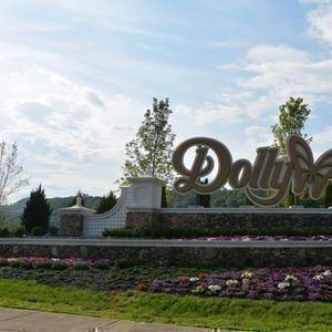 Dollywood - One Day Pass