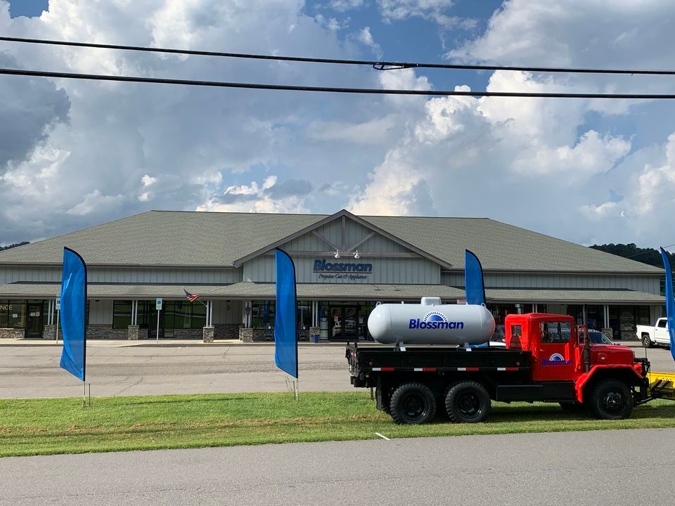 Burnsville, NC, Blue Friday, Blossman Gas, Burnsville, December 1 2023 AllEvents.in