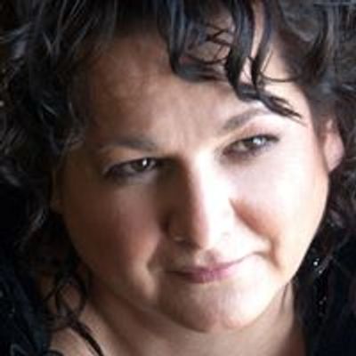 Charline Savoie - Songwriting Medium