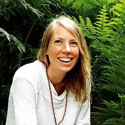 Relaxation Therapist logo