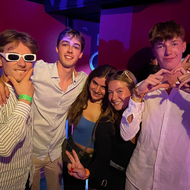 Pub Crawl: Tour por 3 bares + entrada a un club | Event in Madrid | AllEvents
