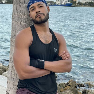 Ybsen Laurens Dance & Fitness Instructor logo