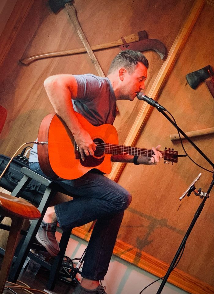 Greg Weyman at Hamiltons Urban Backyard Stage, Hamilton's Urban