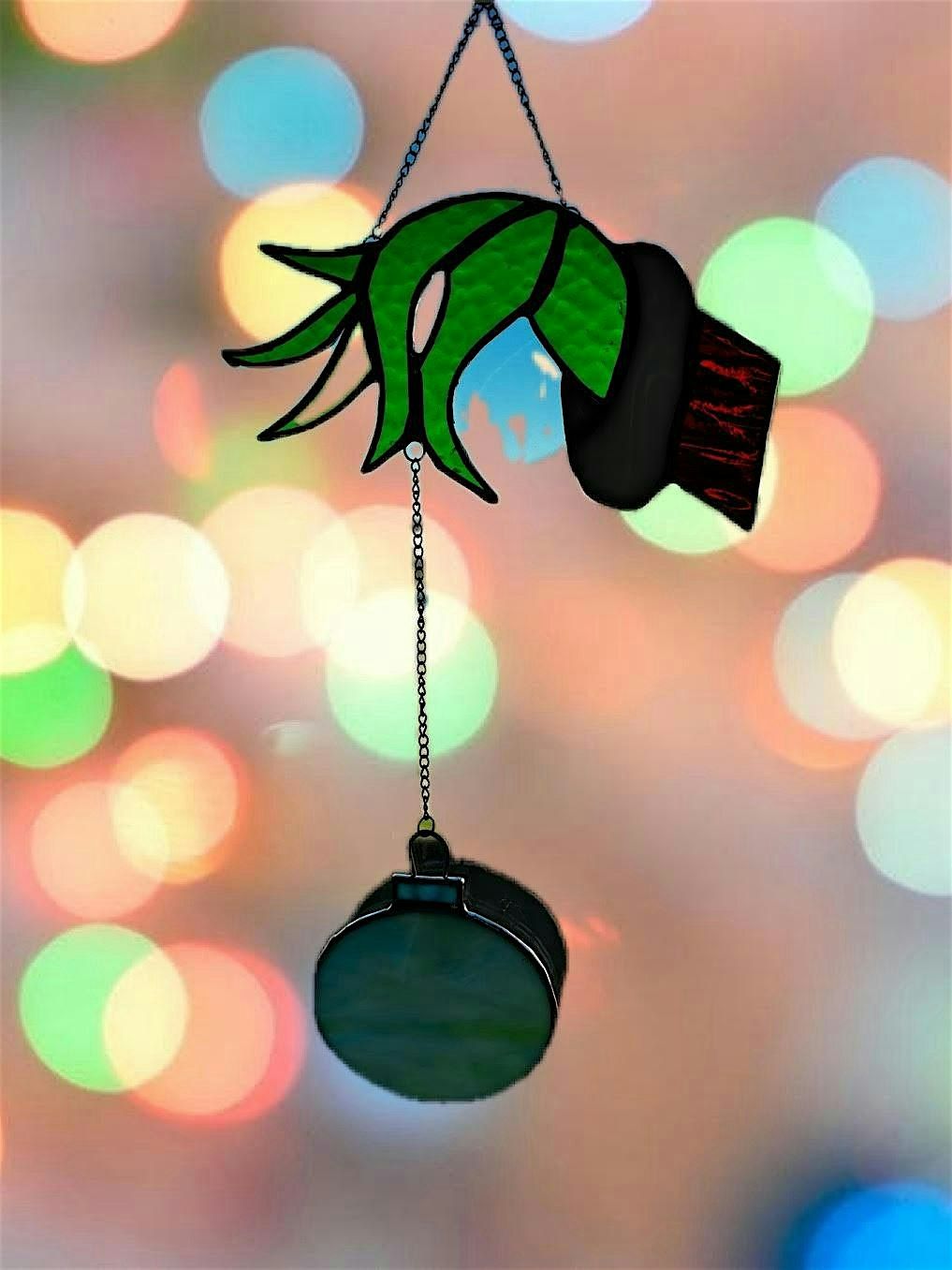 Create a Stained Glass Grinch Hand (Holiday Workshop), 6 December | Event in Edmonton | AllEvents