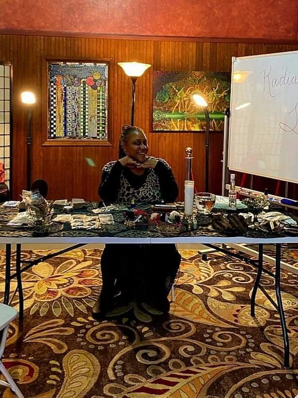 Rev. Sho Love Root Worker/Conjurer/Tarot/Hoodoo, Kindred Moon