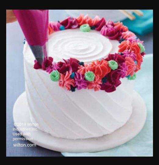 Introduction To Buttercream Cake Decorating At Michaels Craft