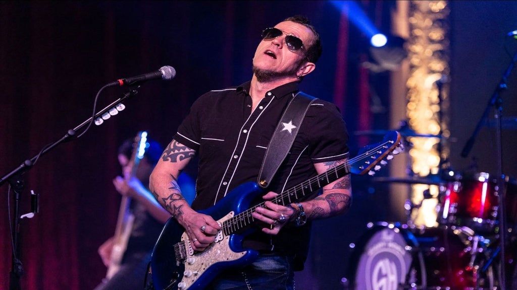 Magic Bag presents: Gary Ho Ho Hoey's Rockin’ Holiday Show, 14 December | Event in Ferndale | AllEvents