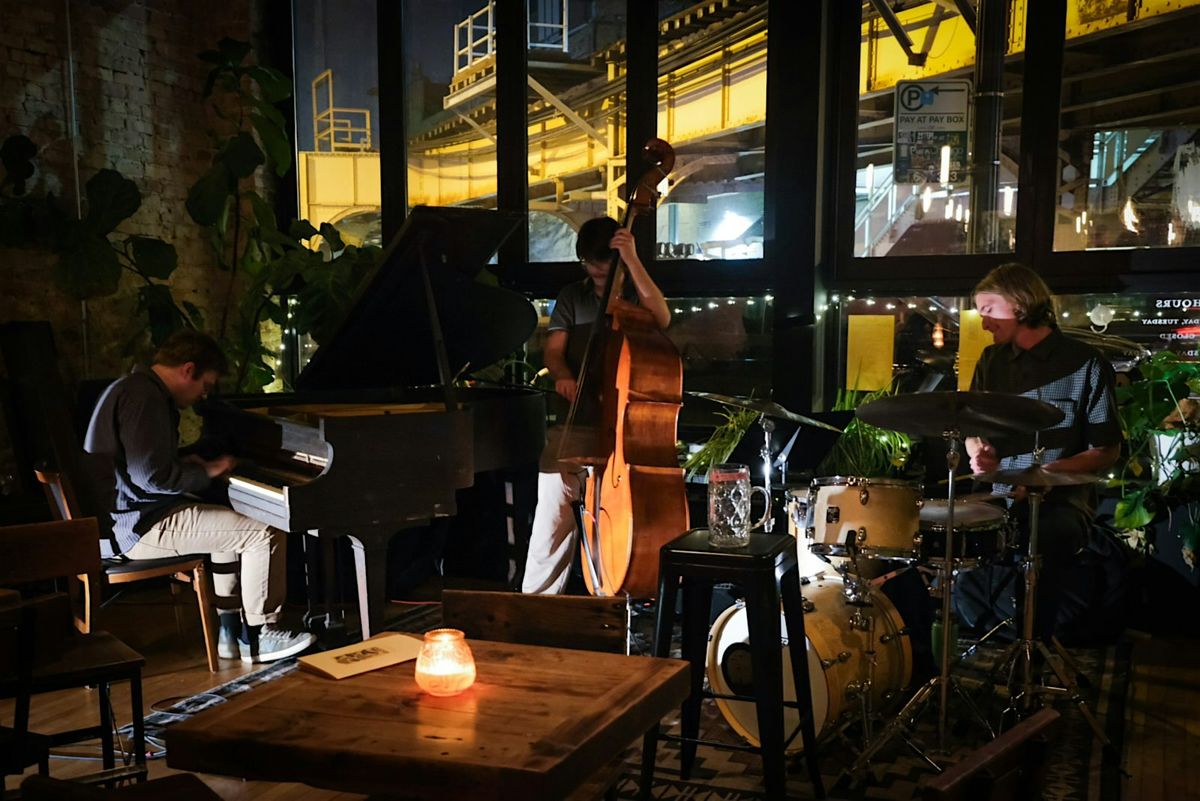 Solomon Lindenberg Trio, 8 January | Event in Madison | AllEvents