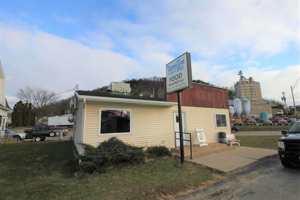 Tippy Toe Visits with Pastor Meg, Tippy Toe Inn, Chaseburg, 18 March