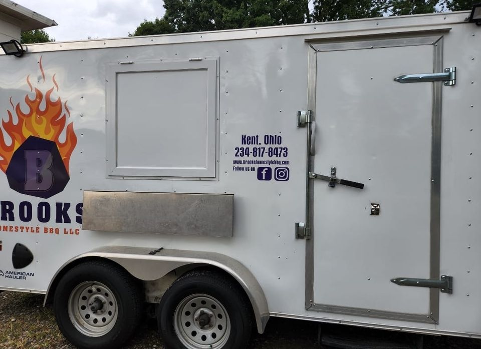 The Brooks visits Ollies bargain outlet , Ollie's Bargain Outlet