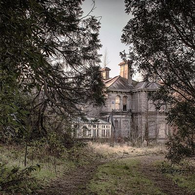 Abandoned Ni
