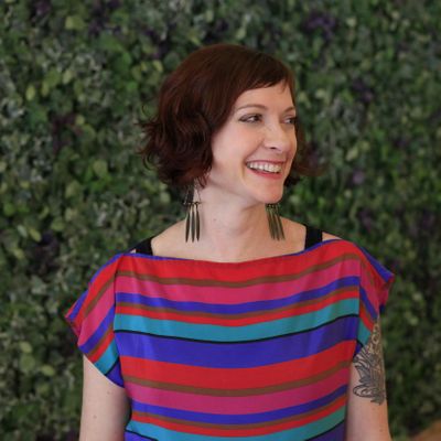 Esther Loopstra logo