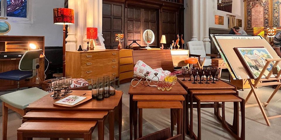 The Hyde Park Vintage Furniture Flea, 18 Hyde Park Crescent,London,W2 ...