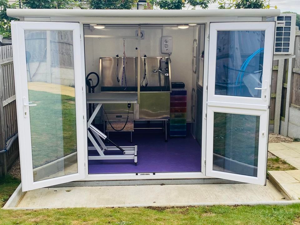 Dog Nail Clipping Hatfield Forest , Hatfield Forest, Stansted