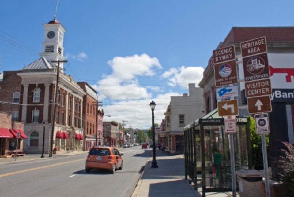 Walk in Waterford/Peebles Island, Hannaford Supermarkets (Troy), March