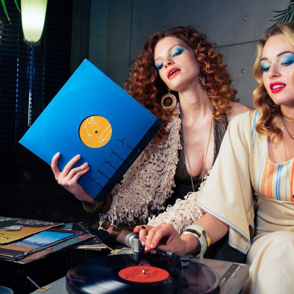 Bubbles & Boogie Through the Decades 70s to the 00s, 31 October | Event in Norwich | AllEvents
