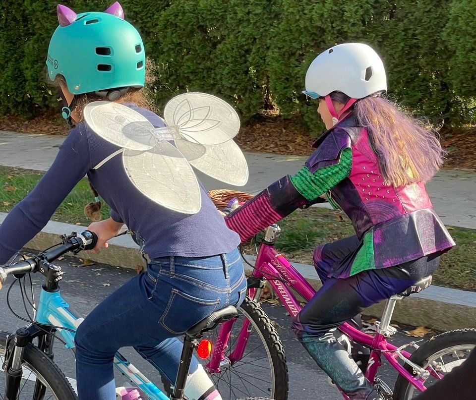 Newton Family Friendly Halloween Bike Ride For Kids Newton Centre newton-family-friendly-halloween-bike-ride-for-kids-newton-centre