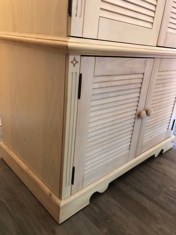 Sale in Conjunction with Summerbrook Community Garage Sale!, Summer