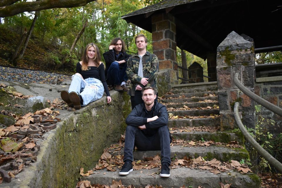 Smooth Retsina Glow at F and A Grog House, F&A Grog House, Bethlehem