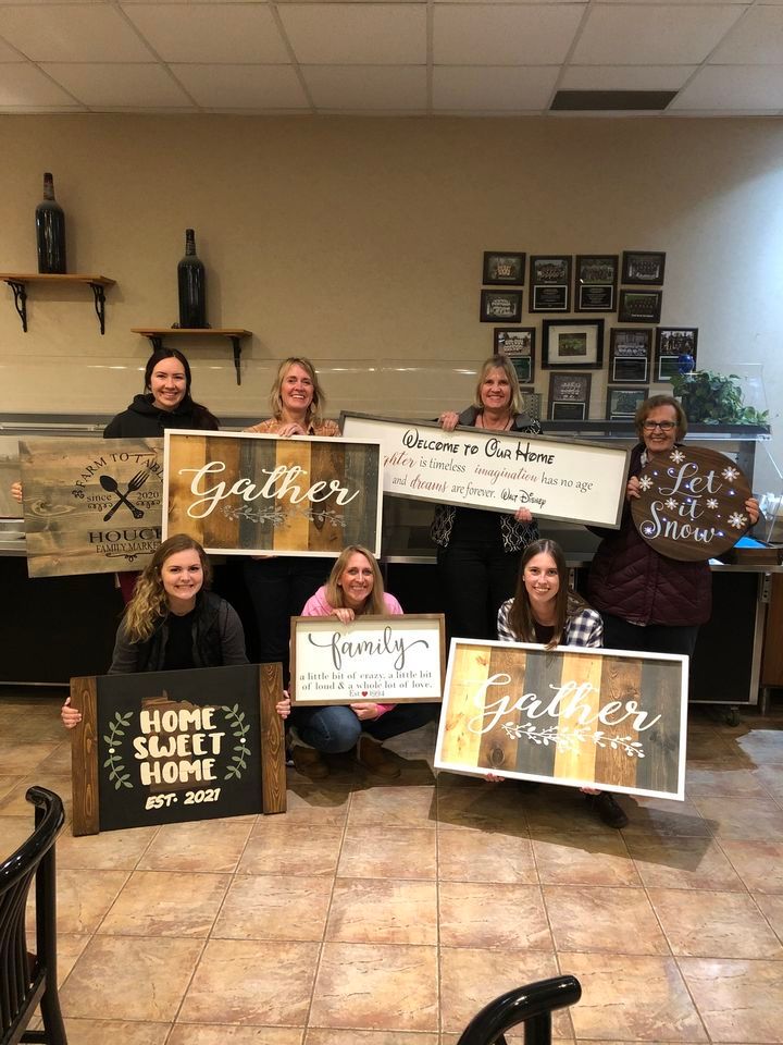 Holiday Wood Sign Painting Party, Cottage Grove Carbone's Kitchen & Pub