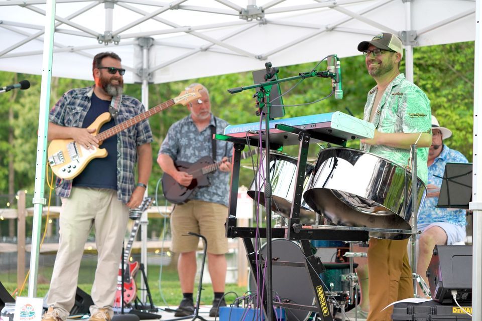 Shoobies M2I at the Rockhouse Marina , Rock House Marina, Pulaski, May