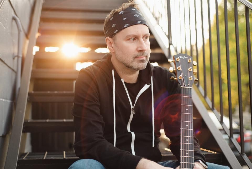 Chris Torrey acoustic Pinz Entertainment, Pinz Entertainment