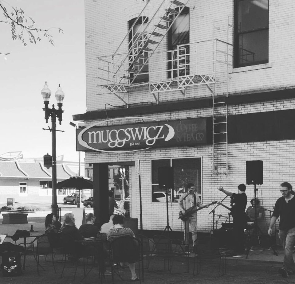 Open Mic Special Guest The Knotty Gs, Muggswigz (Downtown Canton), July