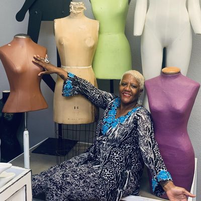 Mannequin Madness logo