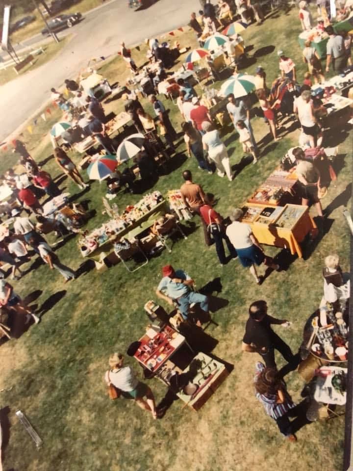 St Germain Flea Market, St. Germain Community Park, Saint Germain, 3