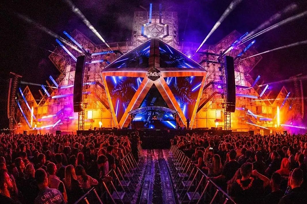 Fredericksburg christmas ~ ellen bauer RANDY COOK – Carnival 2022 Electronic music Festival, 2901 Airport Ave