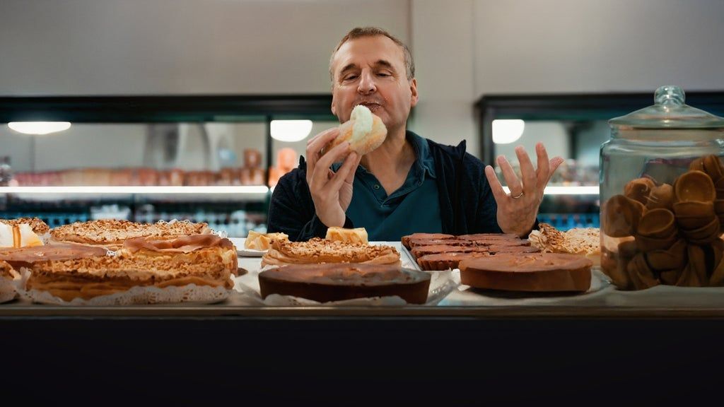 An Evening With Phil Rosenthal Of "Somebody Feed Phil", 24 August | Event in Cincinnati | AllEvents