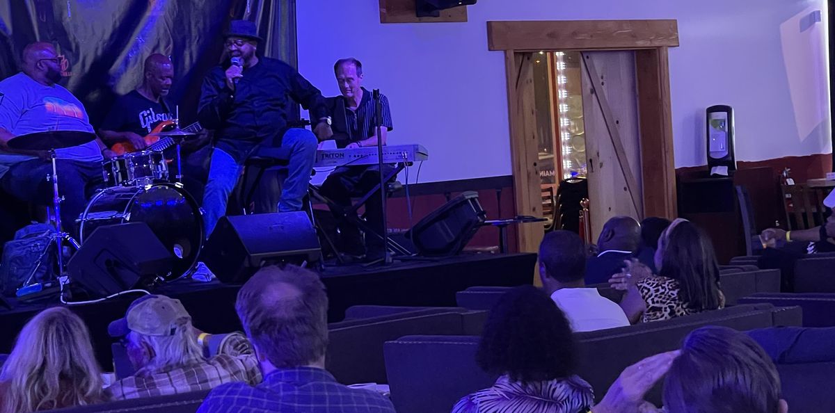 R&B Night with Derek Bordeaux, Memelli Sports Bar, Murrieta, 6 May 2023