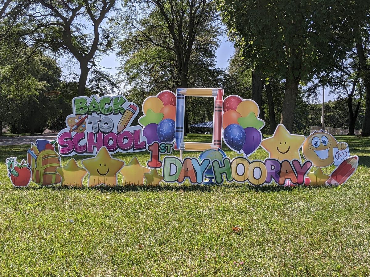 back-to-school-photo-displays-with-card-your-yard-dubuque-flora-park
