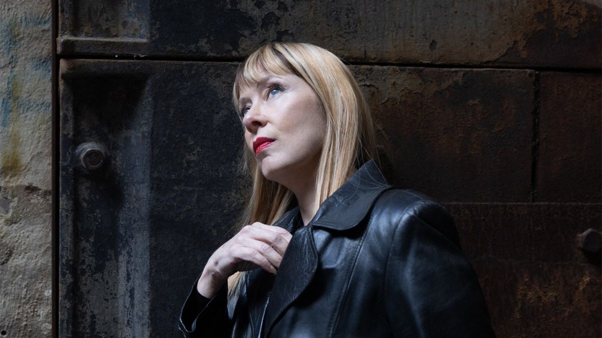 Suzanne Vega Edinburgh Tickets, 23 October | Event in Edinburgh | AllEvents