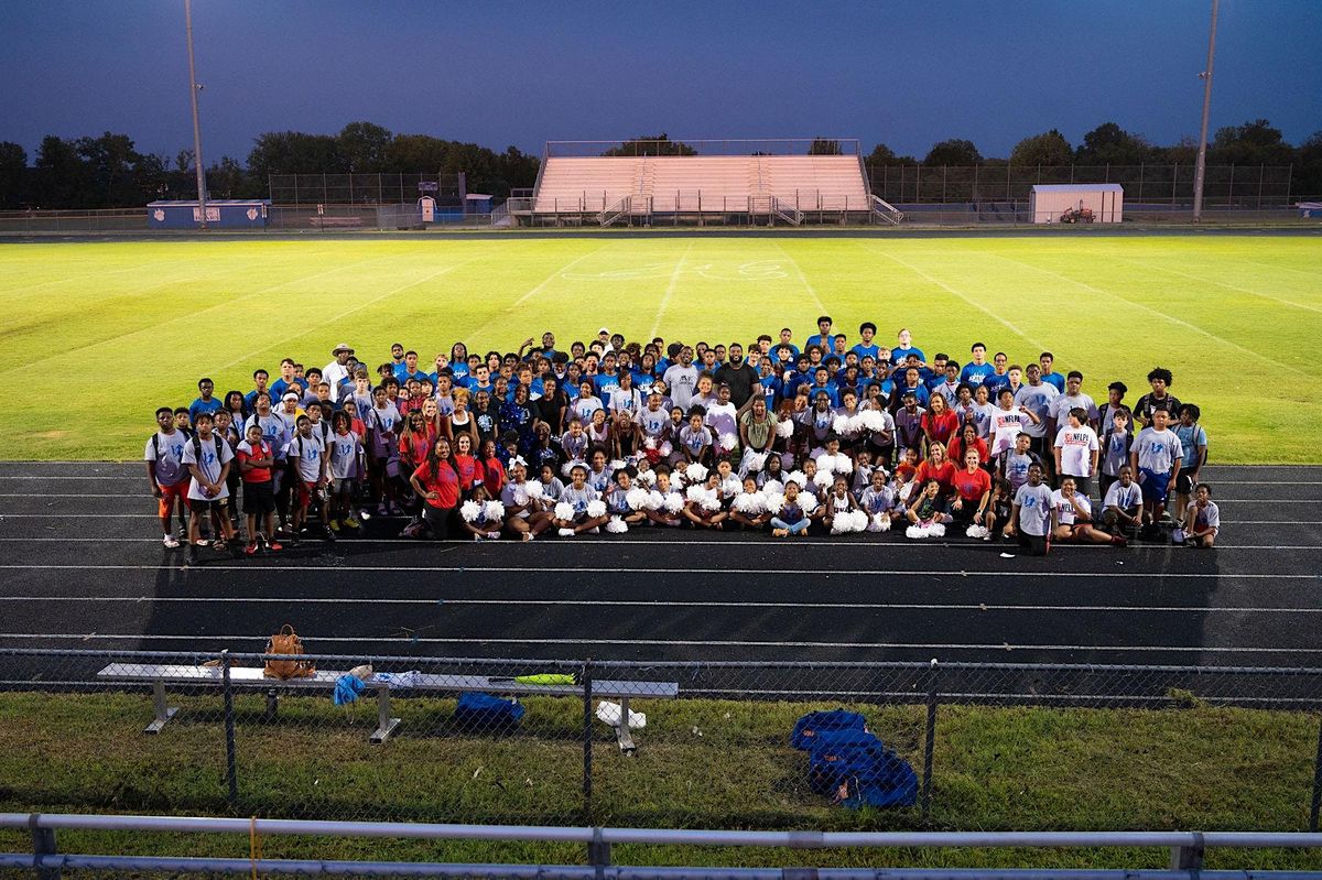 Former NFL Players & Cheerleaders Pro Legends Skills & Drills Camp