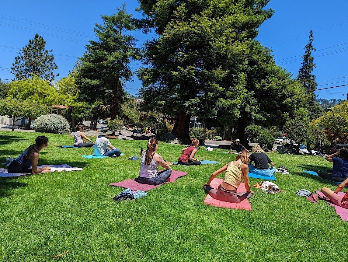 Willard Park yoga classes in Berkeley Free or by donation, Willard