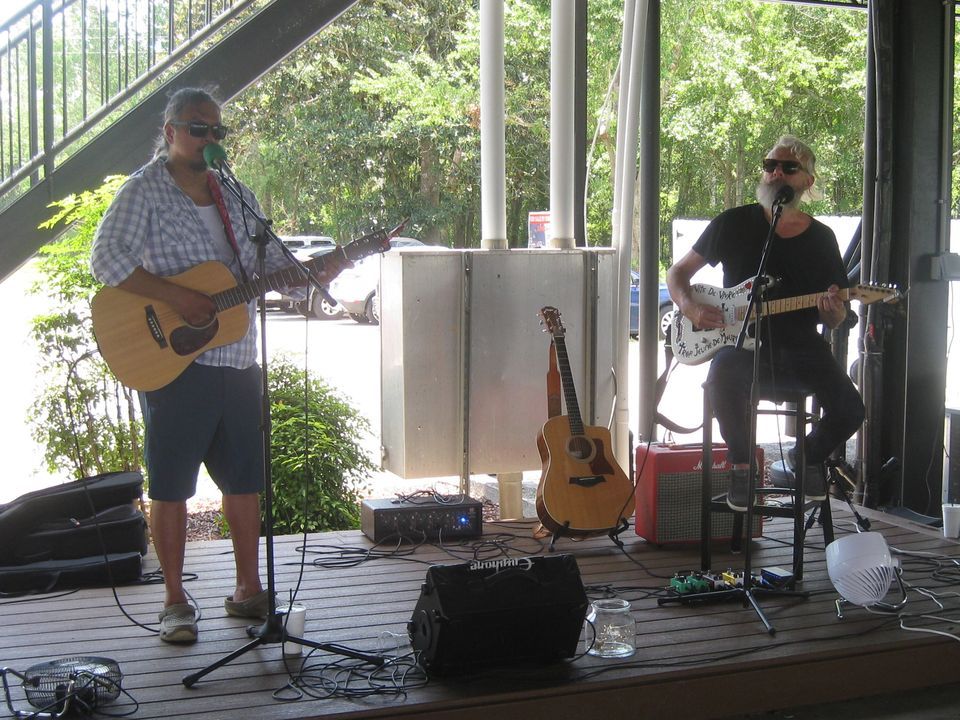 Lee & P. at the Blow Fly Grill, Blow Fly Bar and Grill