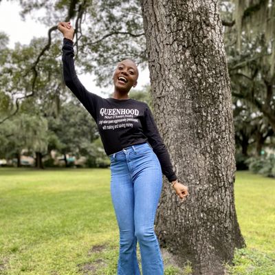 Breye'l Banks  -  Queenhood Finance