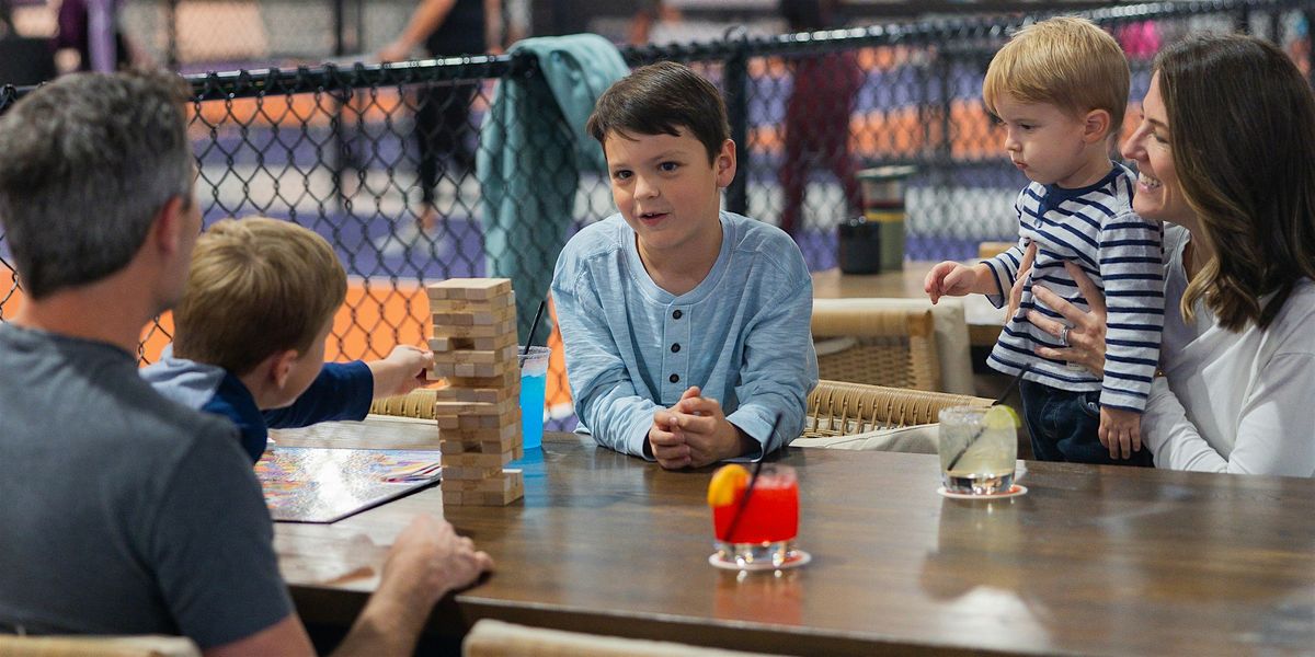 Holiday Family Movie Night | Crush Yard Orlando, 12 December | Event in Kissimmee | AllEvents