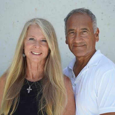 Jaime & Lisa Castro and SI Globals logo