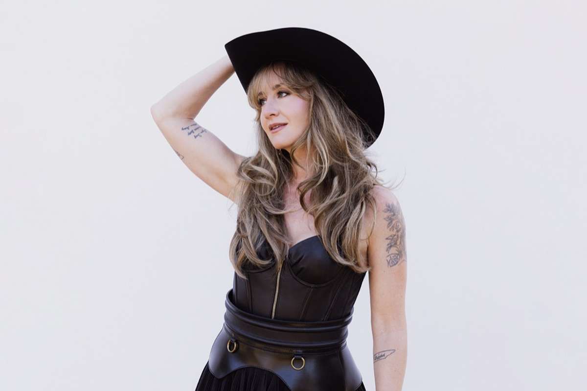 Parking Margo Price with Sean Thompson's Weird Ears, 14 February | Event in Saxapahaw | AllEvents