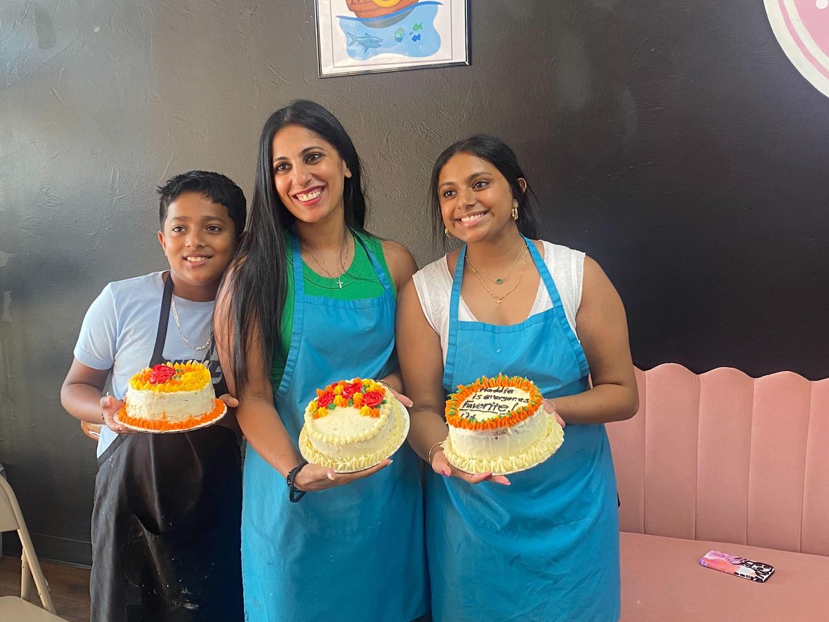 Beginners Cake Decorating Class, Cups N Cakes, North Pennsylvania