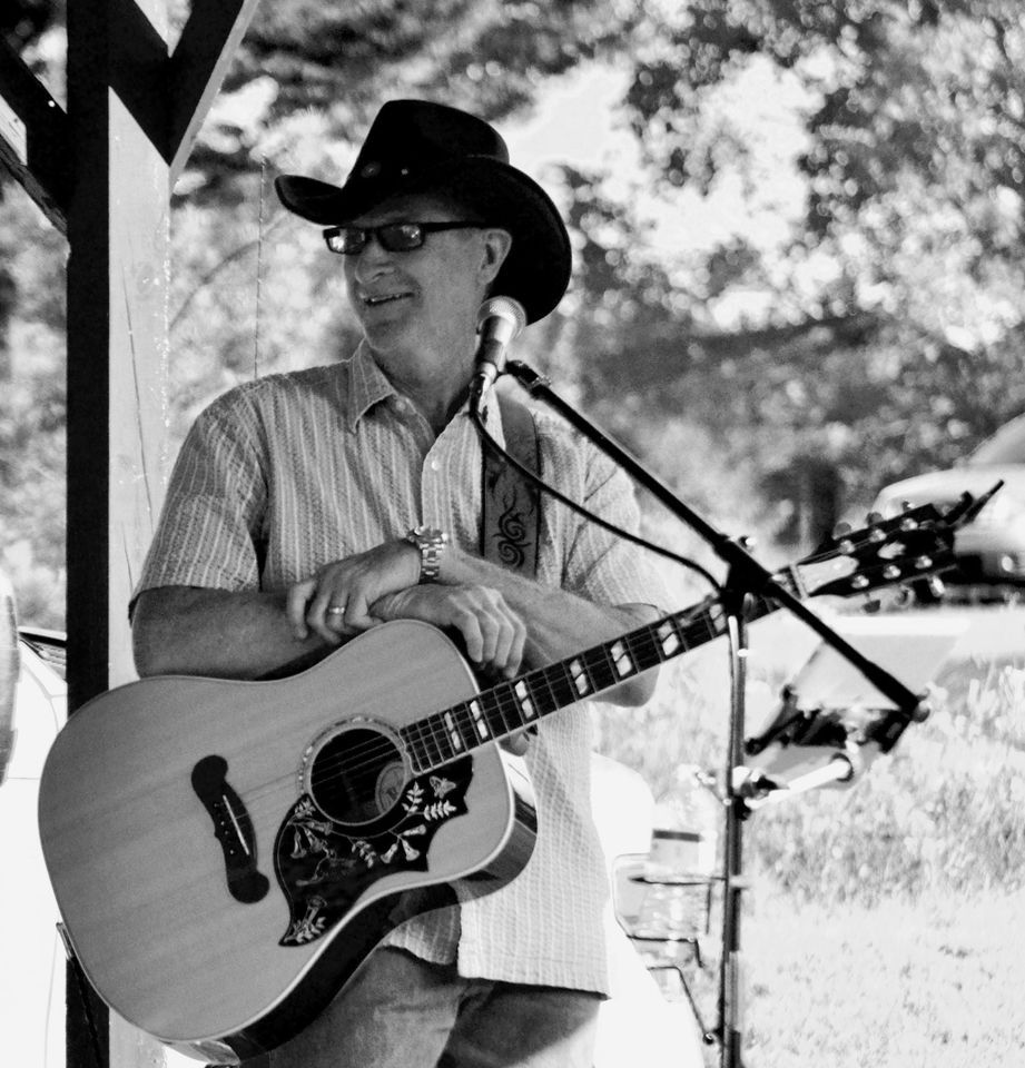 Brent Michael Key HIR Gastro Lounge In Hiawassee Ga HIR Gastro brent-michael-key-hir-gastro-lounge-in-hiawassee-ga-hir-gastro