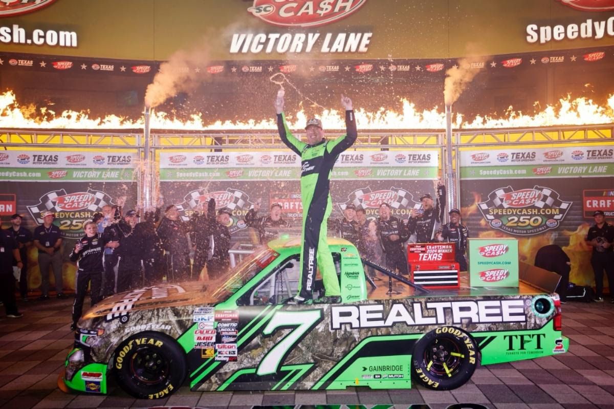 NASCAR Craftsman Truck Series - SpeedyCash.com 250 at Texas Motor Speedway, 1 May | Event in Justin | AllEvents